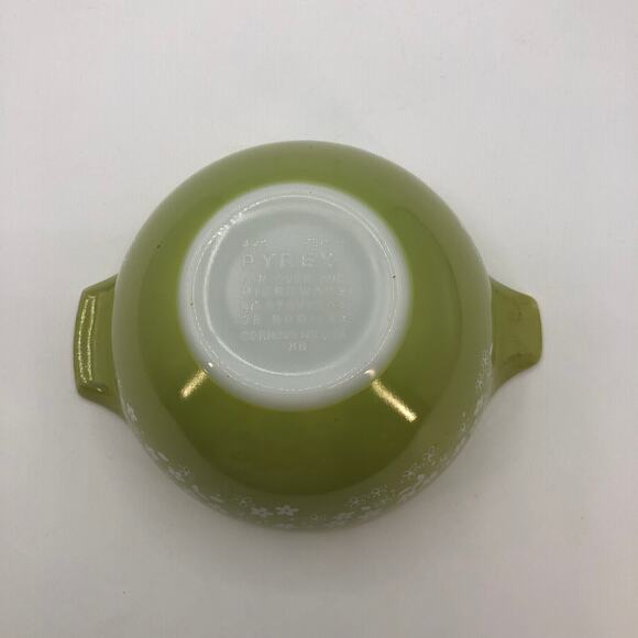 Pyrex Crazy Daisy 441 Cinderella Mixing Bowl Spring Green 750mL Vintage - Picture 6 of 7